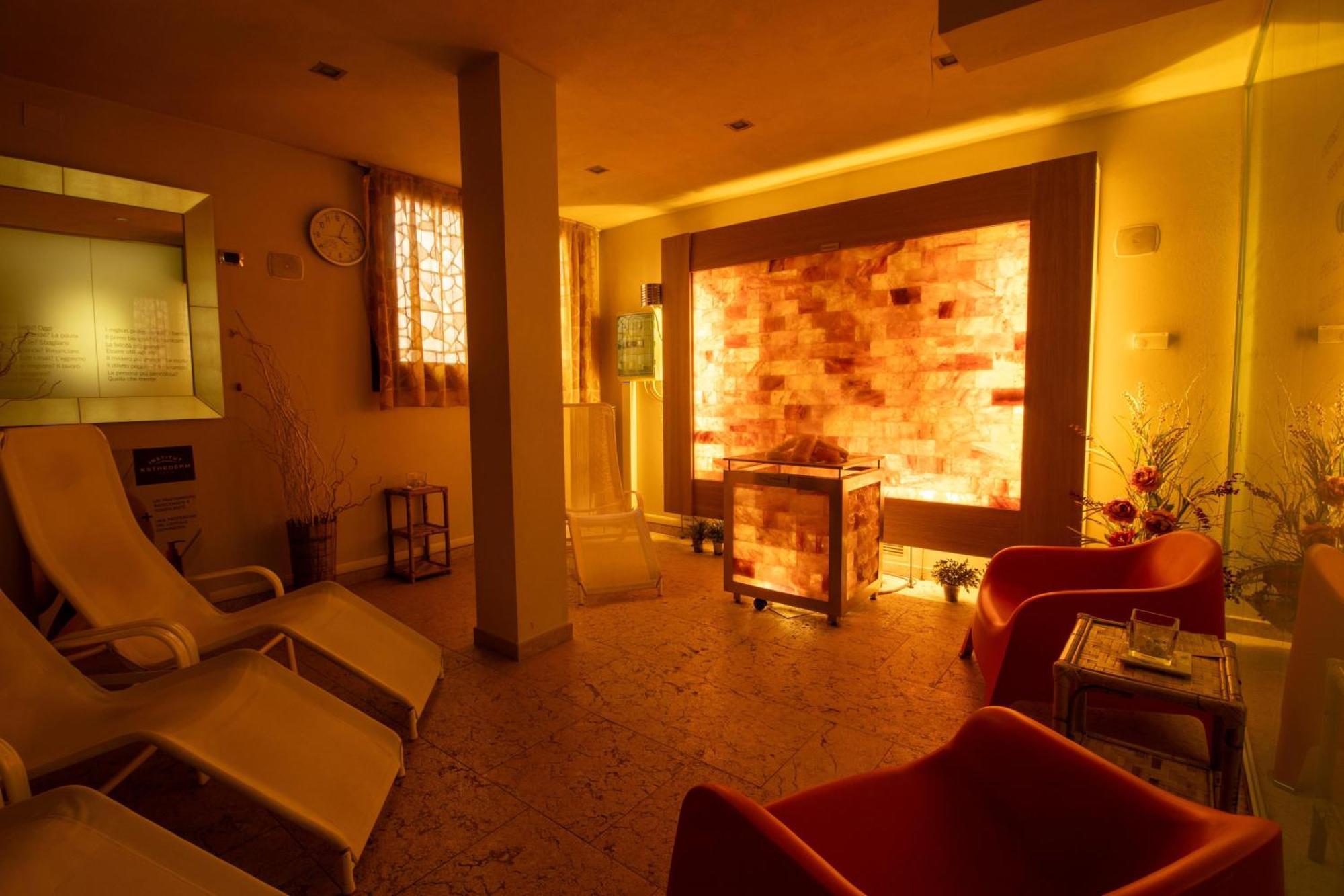 Paradise Hotel & Wellness Сен Венсан Екстериор снимка